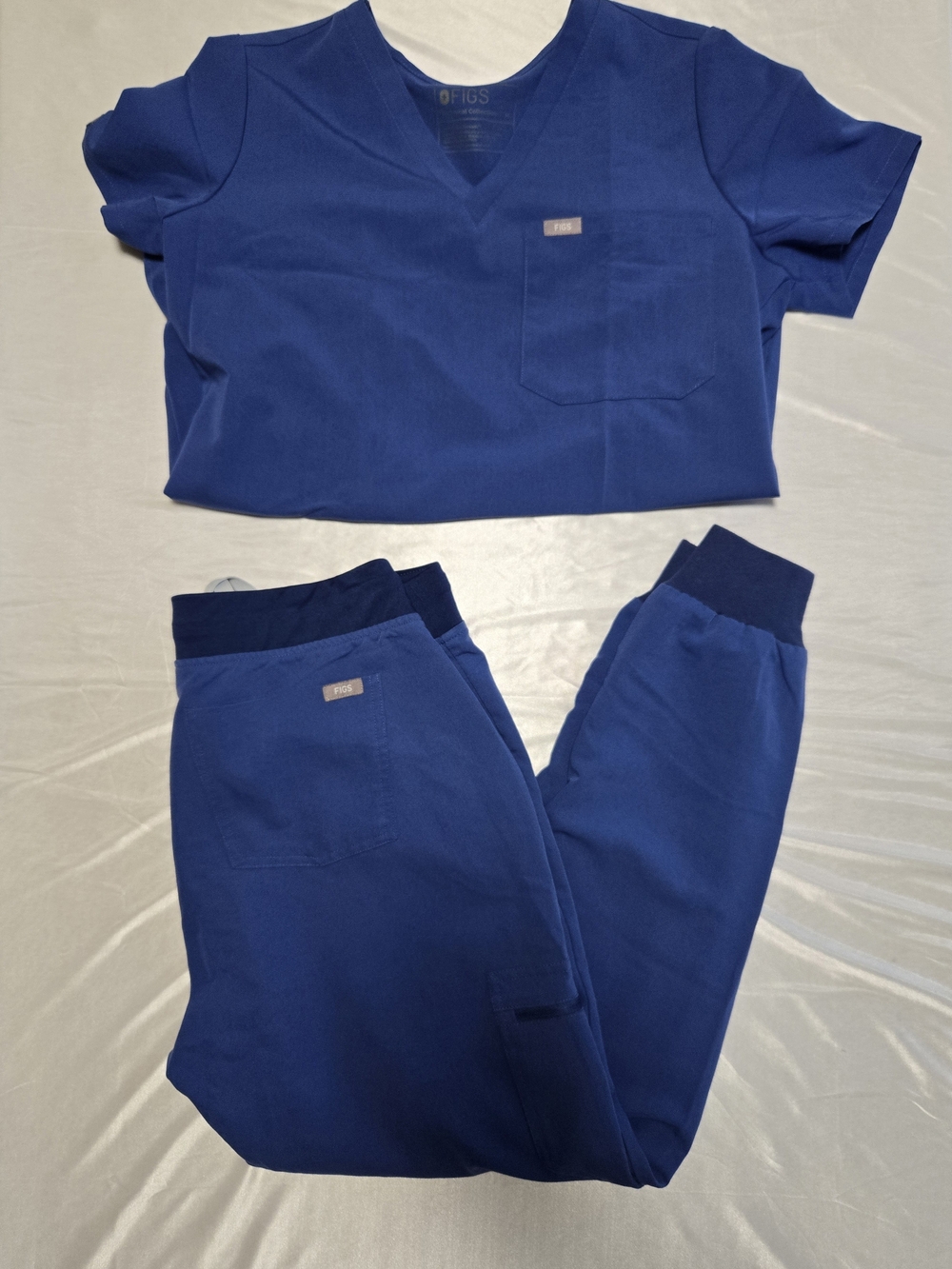 FIGS Royal Blue Set - Soft V-Neck Top & Jogger Bottoms